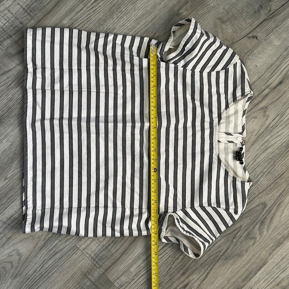 Theory Striped Top with Zipper Closure Sz 12 - Picture 8 of 9